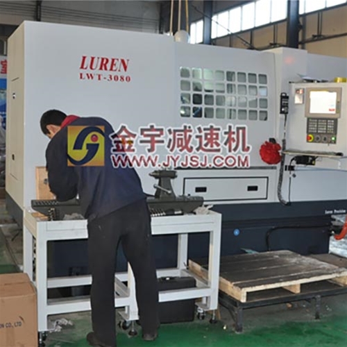 臺灣陸聯(lián)數(shù)控精密蝸桿磨床