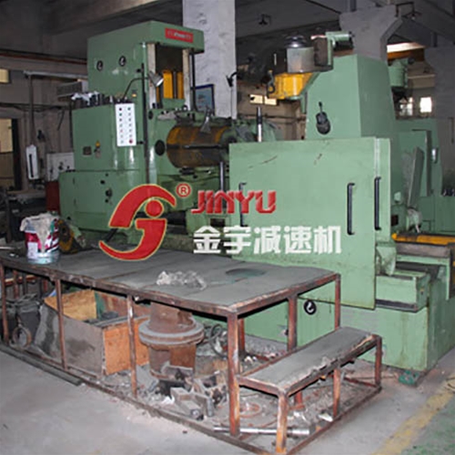 大型Y31125滾齒機(jī)<div   id=